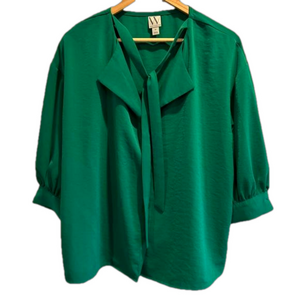 Worthington Emerald Green Button front blouse Neck tie collared, Size Medium